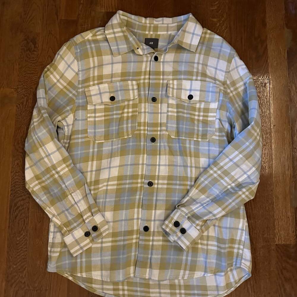 H&M graphic tee medium(fits slightly...